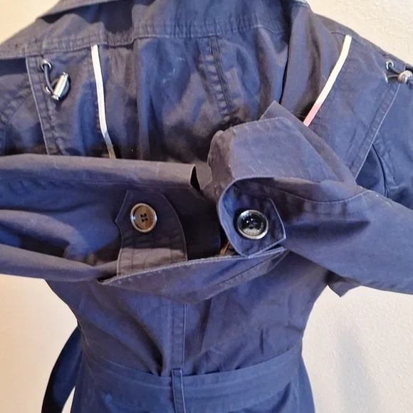 Spring Showers Brit Burberry Navy Double-Breasted Trench Coat Size 4 - Picture 4 of 13